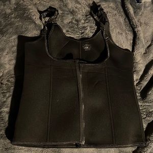 Waist trainer